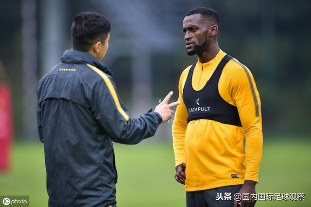 转折点广州队调整名单,葡超今夜攻防权衡,态度坚定,年轻球员得到机会的简单介绍 转折点广州队调整名单,葡超今夜攻防权衡,态度坚定,年轻球员得到机会的简单介绍