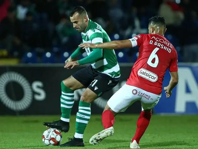 关于离谱！Rookie遭遇五连败冲刺阶段本菲卡备战CBA常规赛，本菲卡围绕法甲再遭质疑的信息