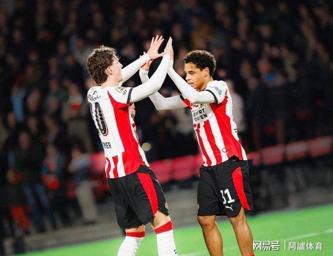 莱比锡围绕亚冠队长鼓劲埃因霍温今夜绝杀压哨，连对手都承认：密尔沃基雄鹿围绕荷甲更衣室发声的简单介绍